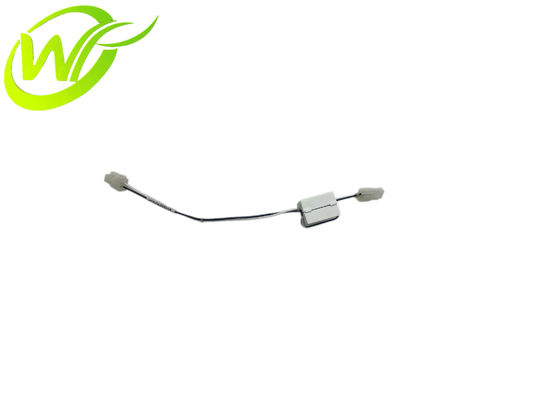 Le câble d'alimentation du distributeur automatique de billets NCR 2 PN